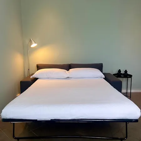 Essenza Di *