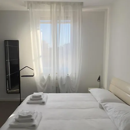 Essenza Di Apartment